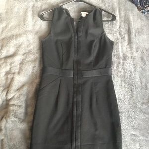 Size 2 fitted black dress H&M
